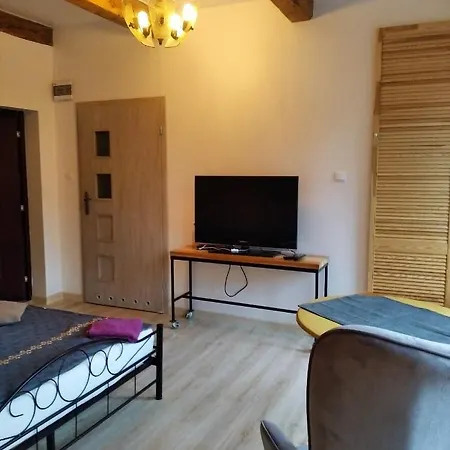 Stara Szkola S7 Mazury, Zajezierze 8 14-330