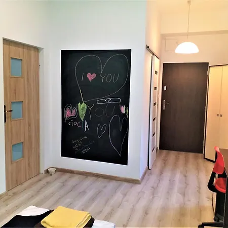 Stara Szkola S7 Mazury, Zajezierze 8 14-330 *