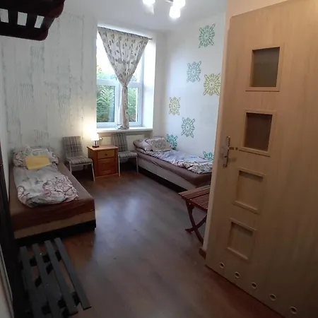 Stara Szkola S7 Mazury, Zajezierze 8 14-330 Homestay