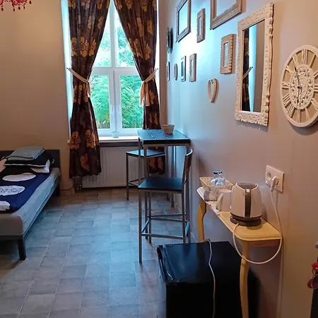 Homestay Stara Szkola S7 Mazury, Zajezierze 8 14-330 Maldyty